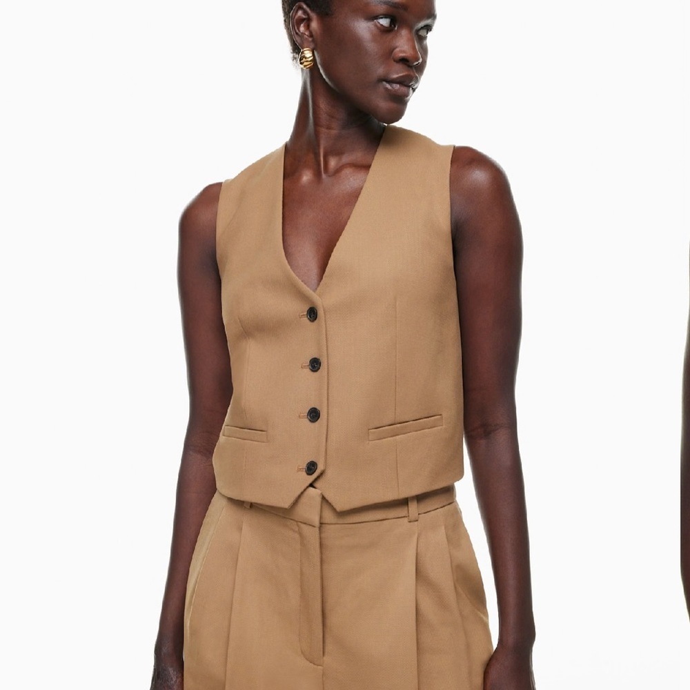ARITZIA Babaton Playbook Vest In Saville‎ Wool Blend Size Medium NWT